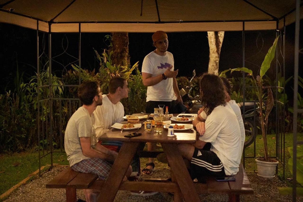 Sukia Hostel Drakes Bay Eksteriør billede